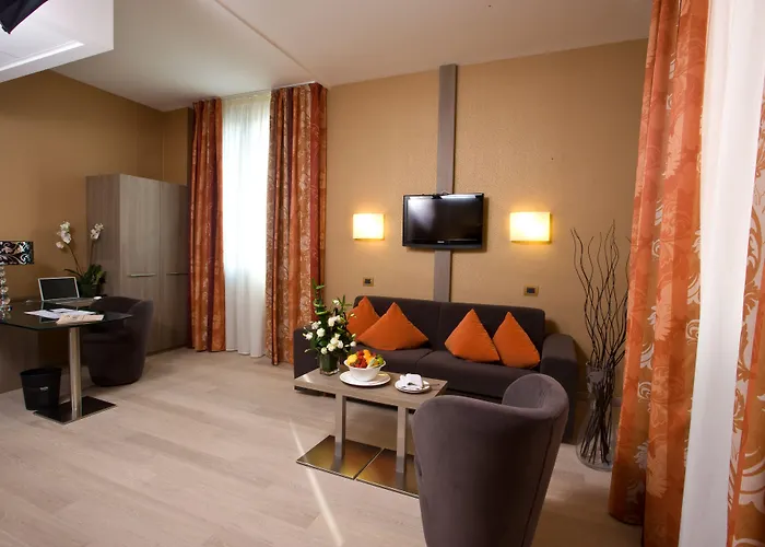 Cosmopolitan 4*