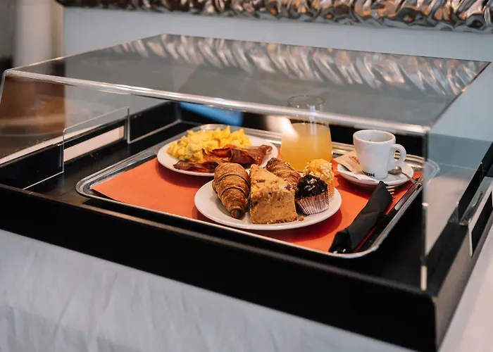 Hotel Cosmopolitan 4*