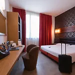 コスモポリタン ホテル 4*