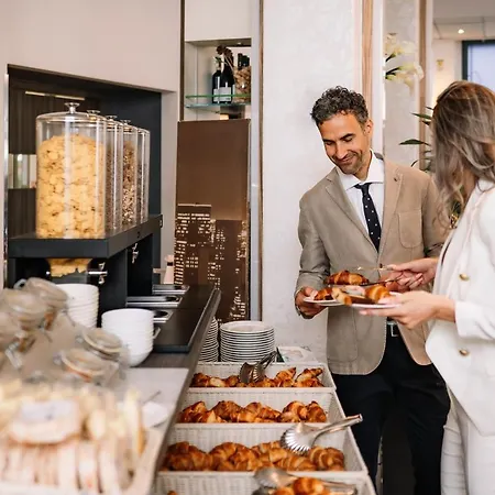 コスモポリタン ホテル 4*