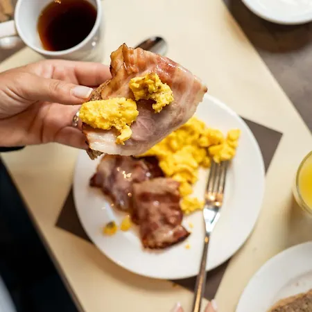 コスモポリタン 4* ボローニャ