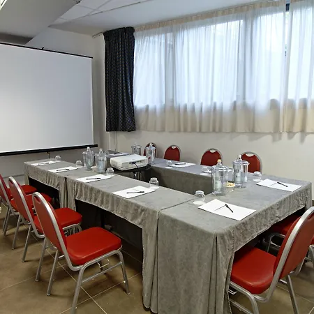 コスモポリタン ホテル