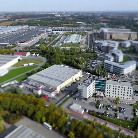 コスモポリタン 4* ボローニャ