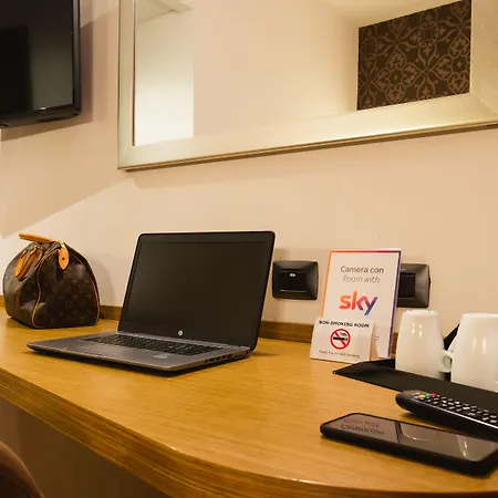 コスモポリタン 4* ボローニャ