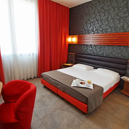 Hotel Cosmopolitan 4*