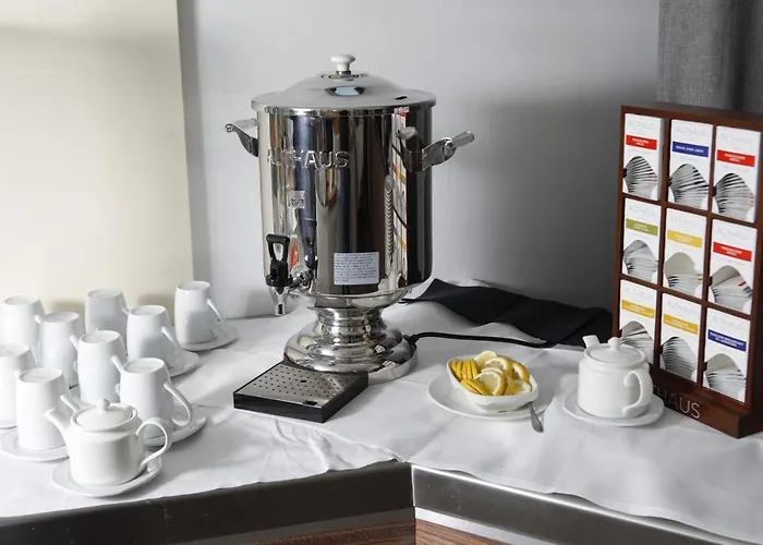 Cosmopolitan 4* Bologna