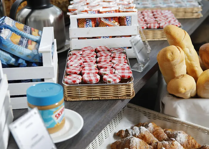 Cosmopolitan Bologna