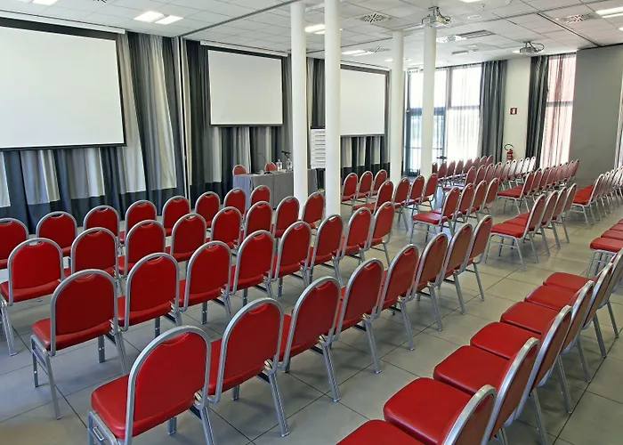 Cosmopolitan 4* Bologna