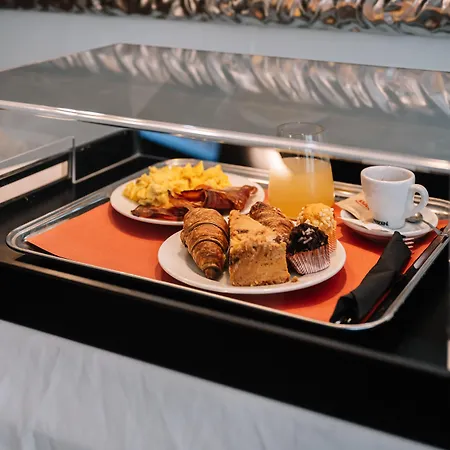 Отель Cosmopolitan 4*