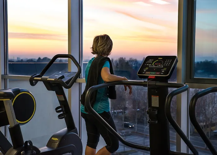 Cosmopolitan Hotel 4*