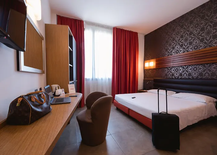 Cosmopolitan Hotel 4*